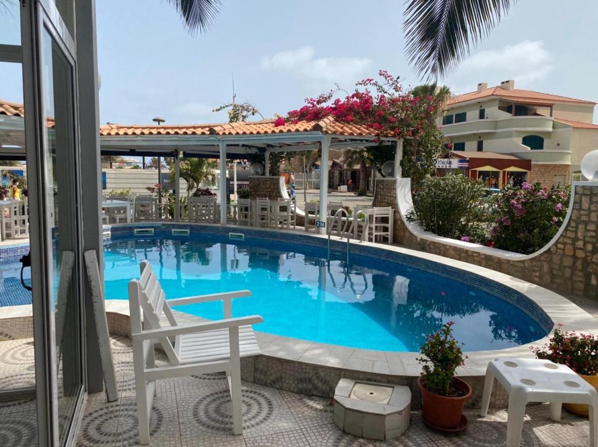 Aparthotel Nhaterra Santa Maria Exterior photo